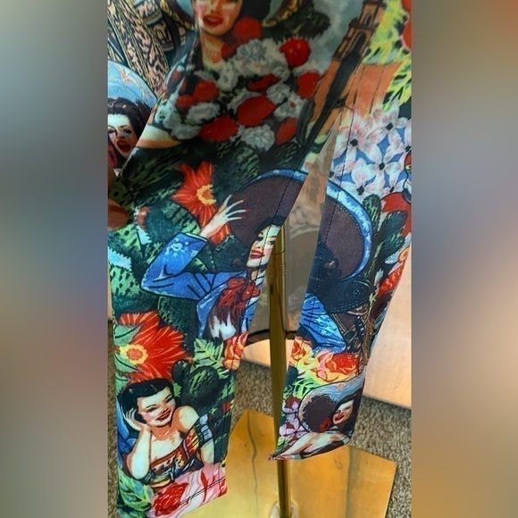 NWOT Calvin Tran print Bodycon dress w/large keyhole opening front/back Small - Picture 6 of 11